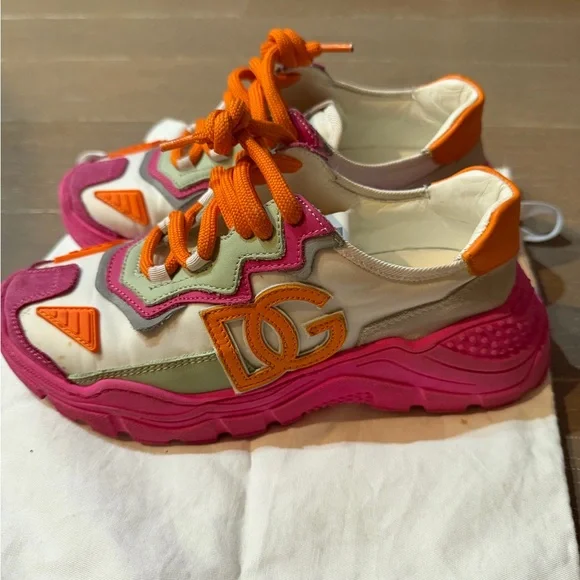 Dolce & Gabbana Kids Orange and Pink Sneakers - Picture 2 of 5